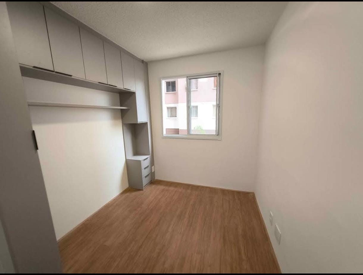 Apartamento 2 dorms — Parque Industrial Tomas Edson, para alugar