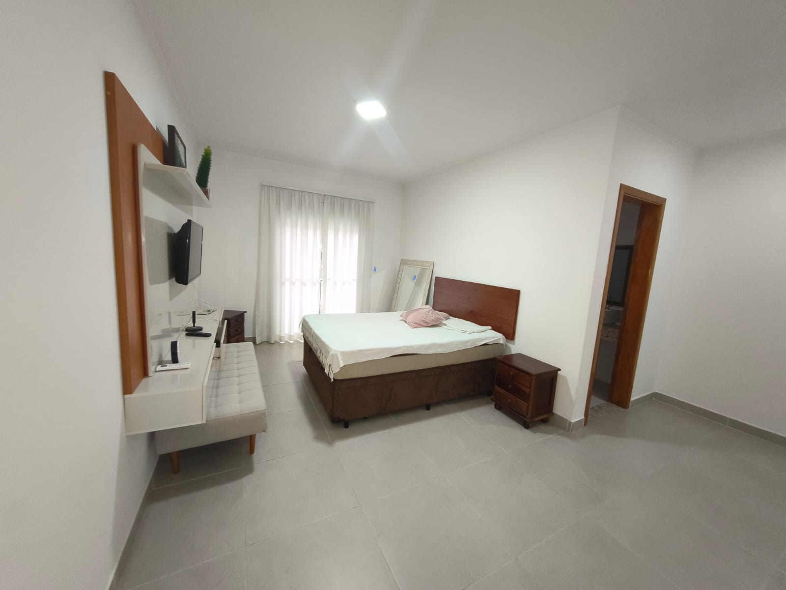 Sobrado mobiliado com 3 suítes  – Rua Bartolomeu Faria, 236